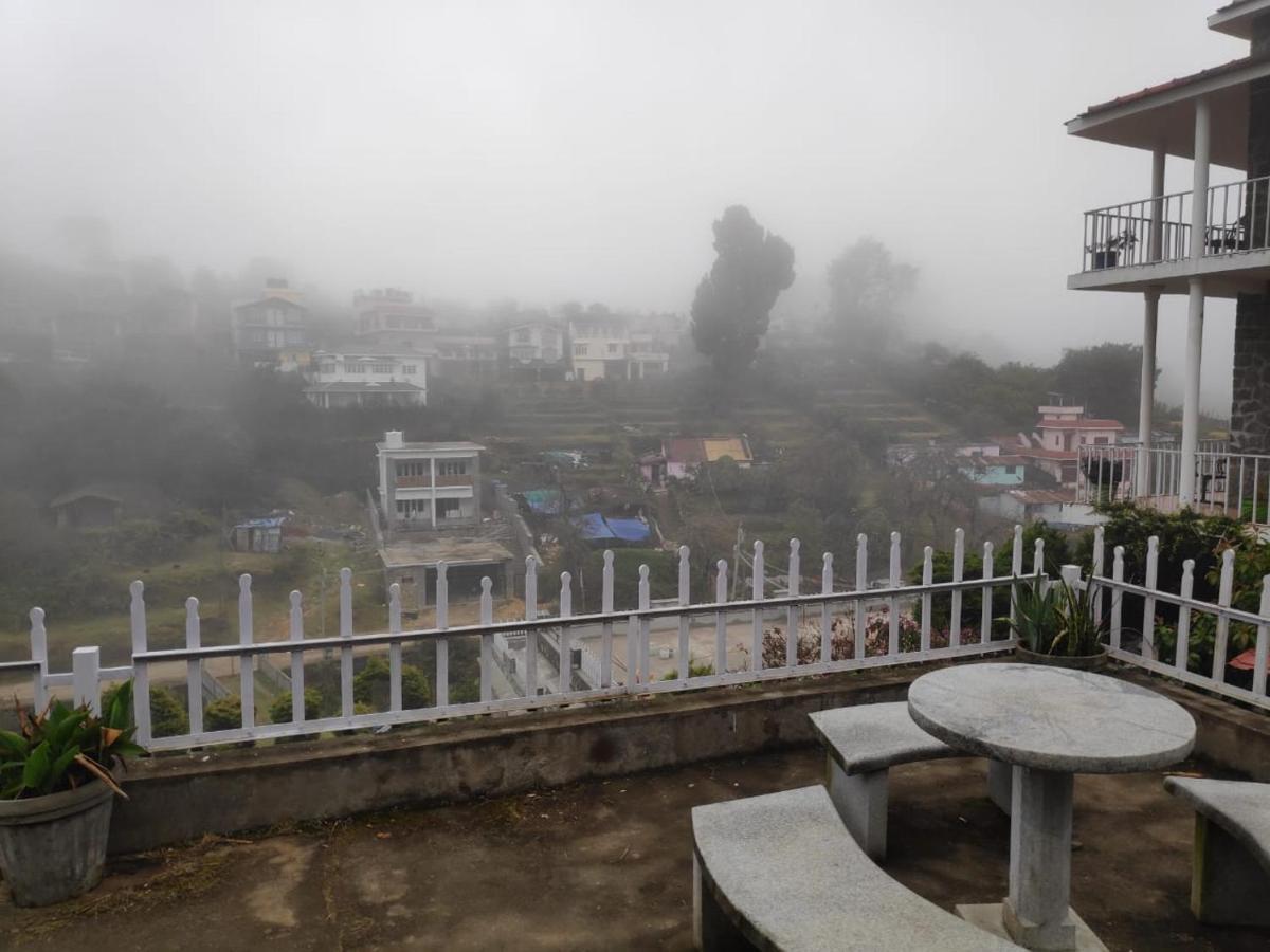 Status Hillpark Hotel Kodaikanal Exterior photo
