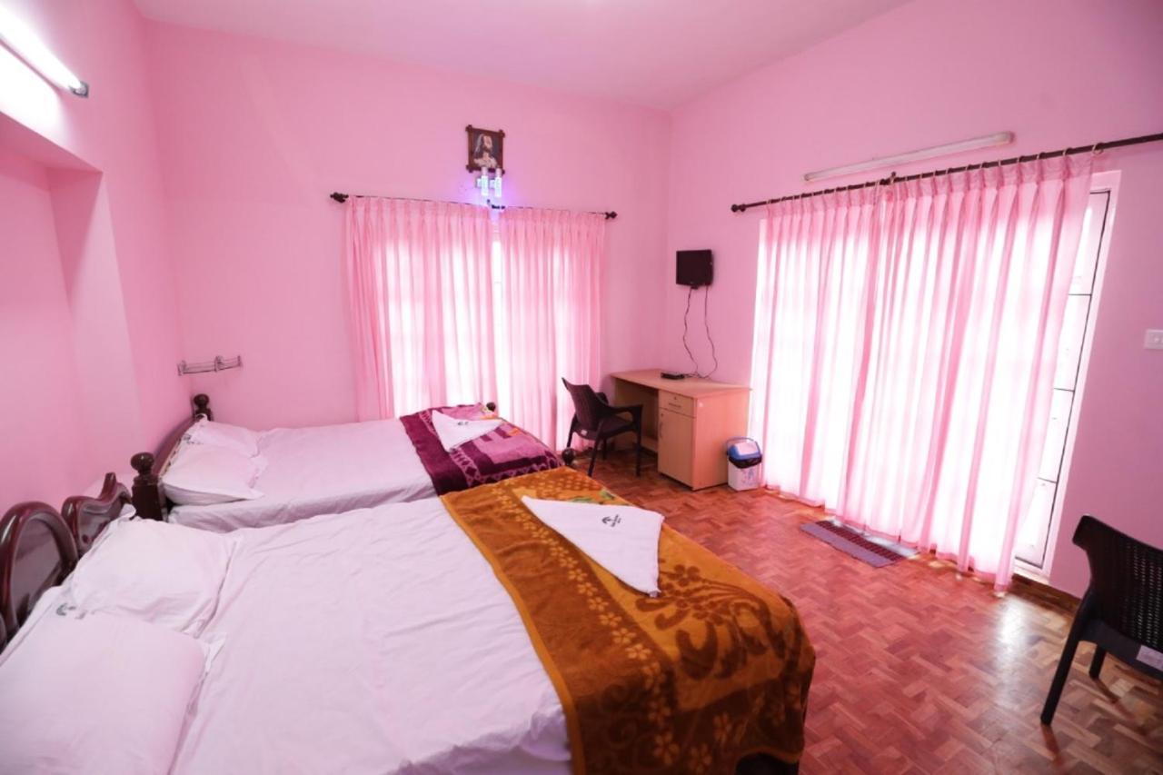 Status Hillpark Hotel Kodaikanal Exterior photo